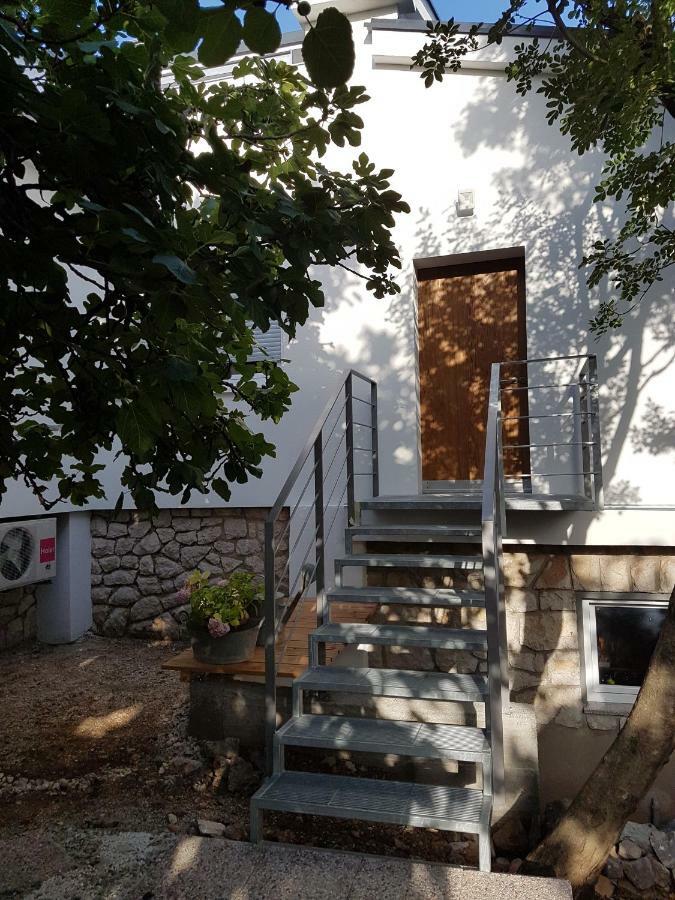 Villa Ane 诺维·维诺多尔斯基 外观 照片